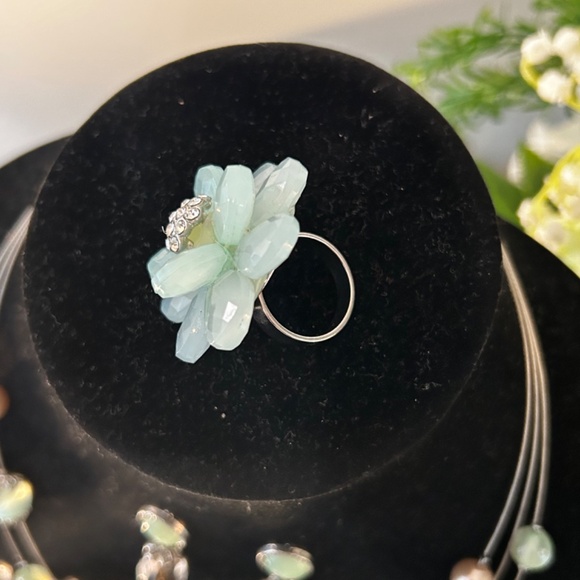 Layered Necklace Set - Picture 2 of 6